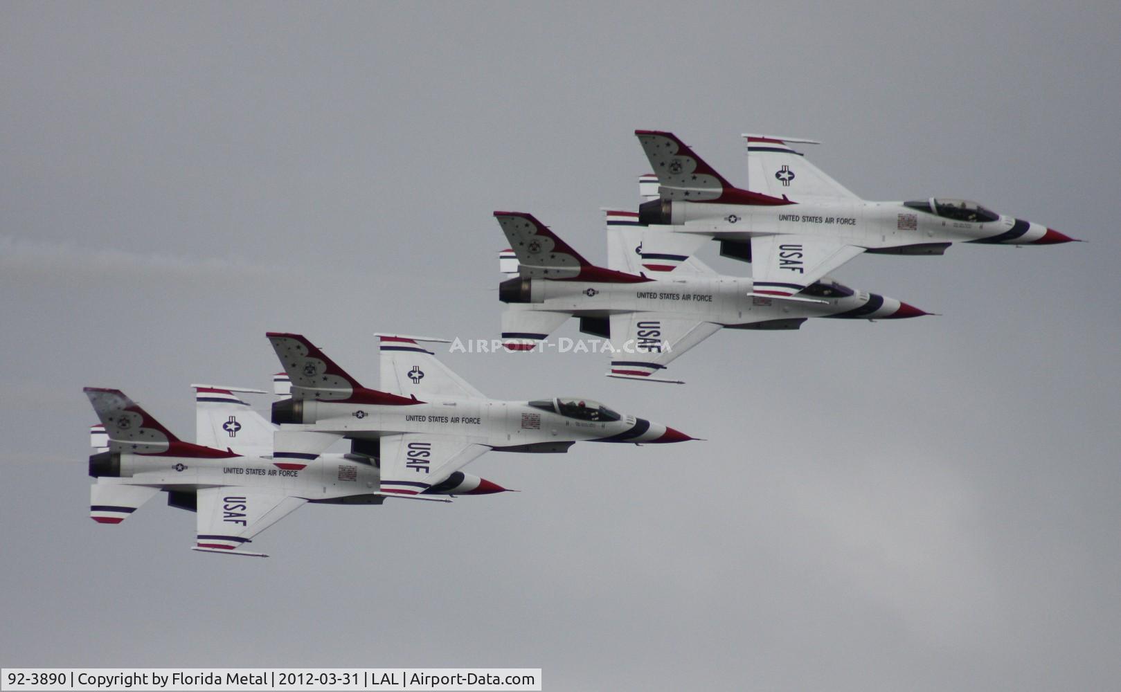 92-3890, General Dynamics F-16CJ Fighting Falcon C/N CC-132, Thunderbirds