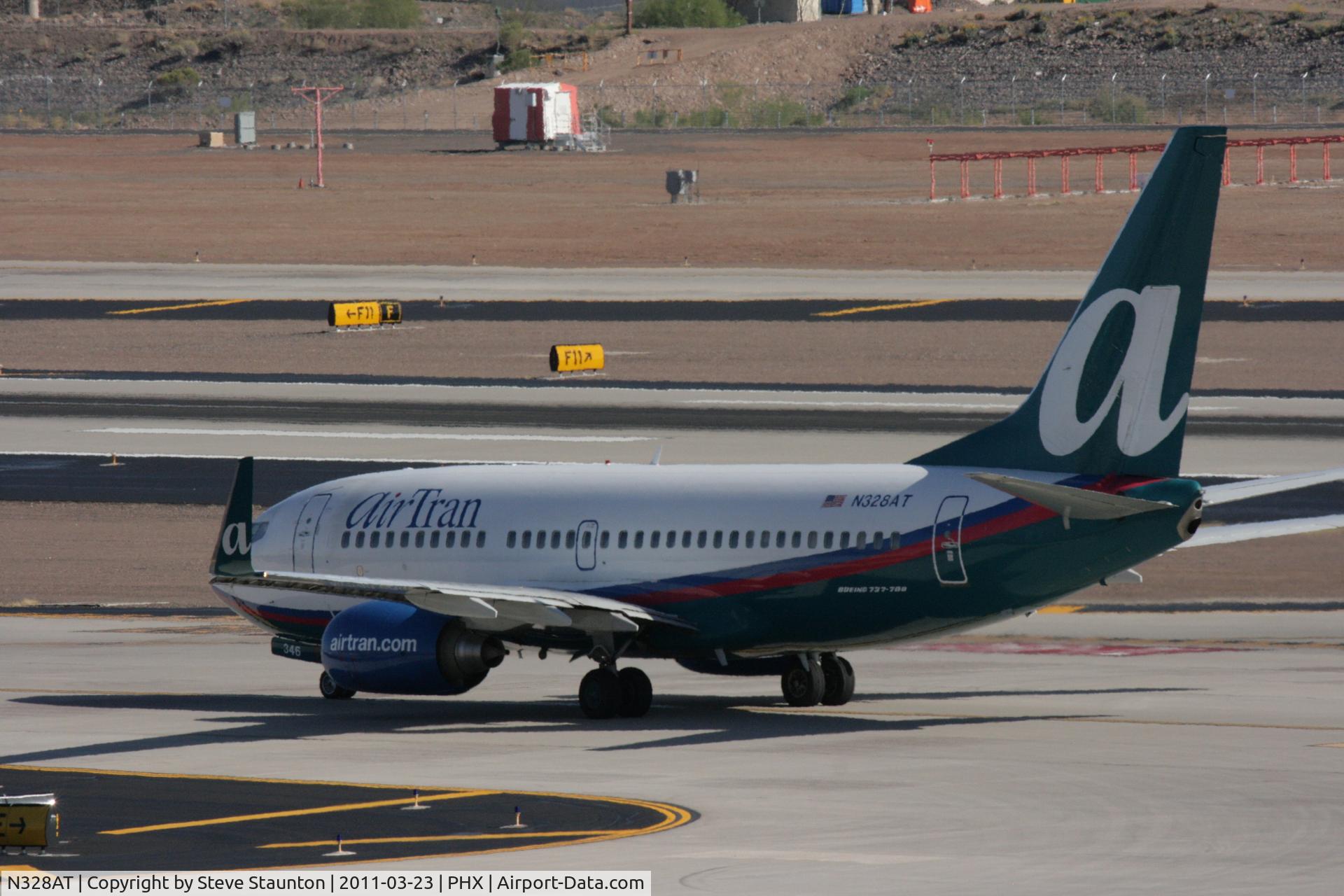N328AT, 2007 Boeing 737-7BD C/N 33934, Taken at Phoenix Sky Harbor Airport, in March 2011 whilst on an Aeroprint Aviation tour