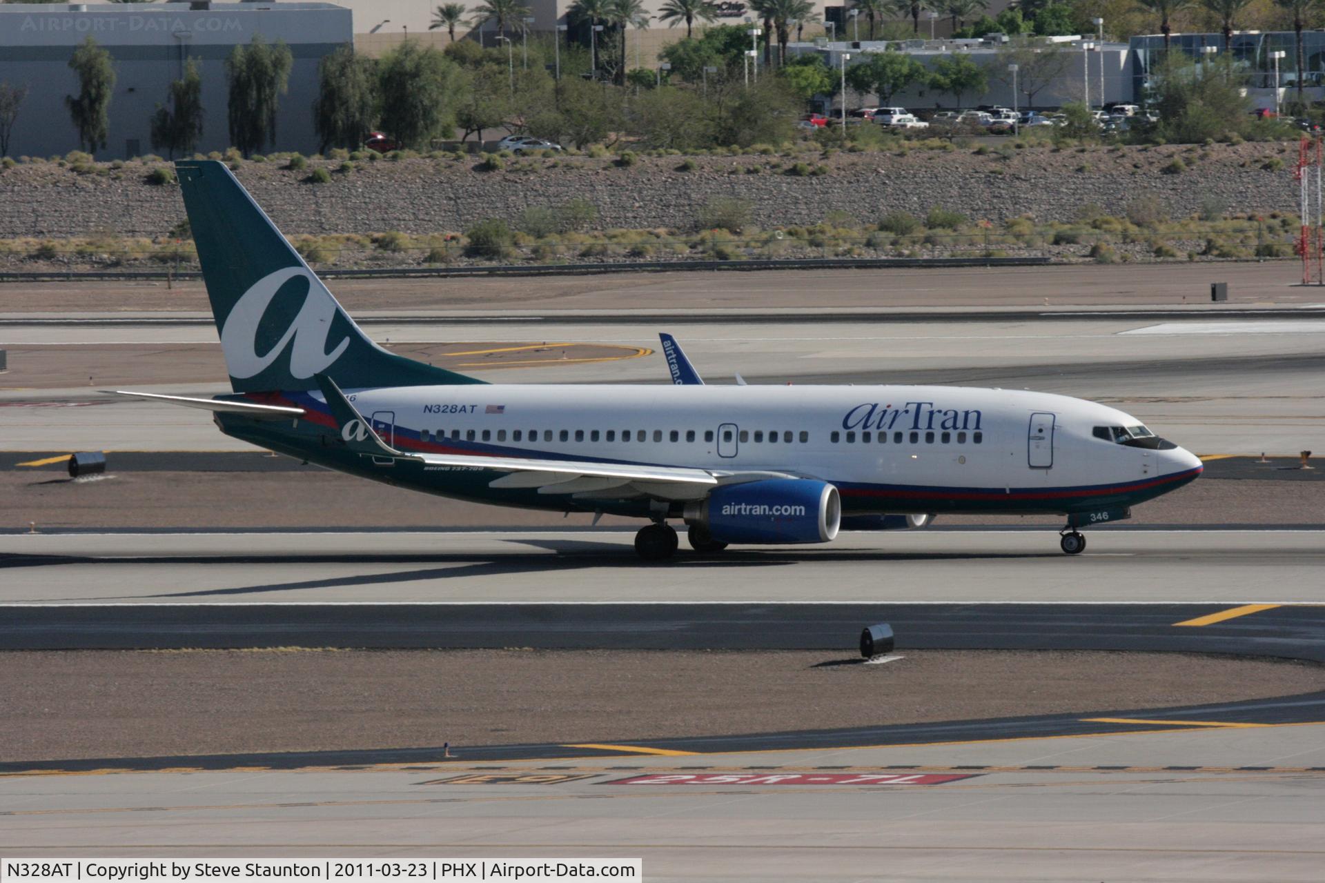 N328AT, 2007 Boeing 737-7BD C/N 33934, Taken at Phoenix Sky Harbor Airport, in March 2011 whilst on an Aeroprint Aviation tour