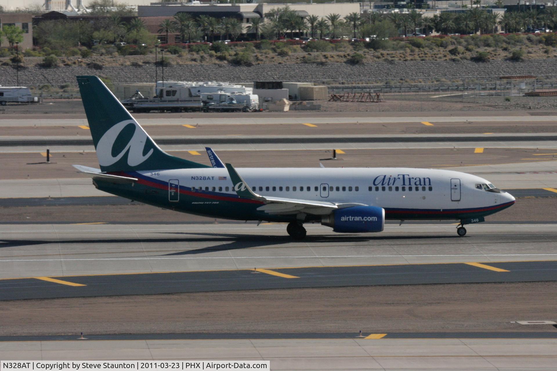 N328AT, 2007 Boeing 737-7BD C/N 33934, Taken at Phoenix Sky Harbor Airport, in March 2011 whilst on an Aeroprint Aviation tour