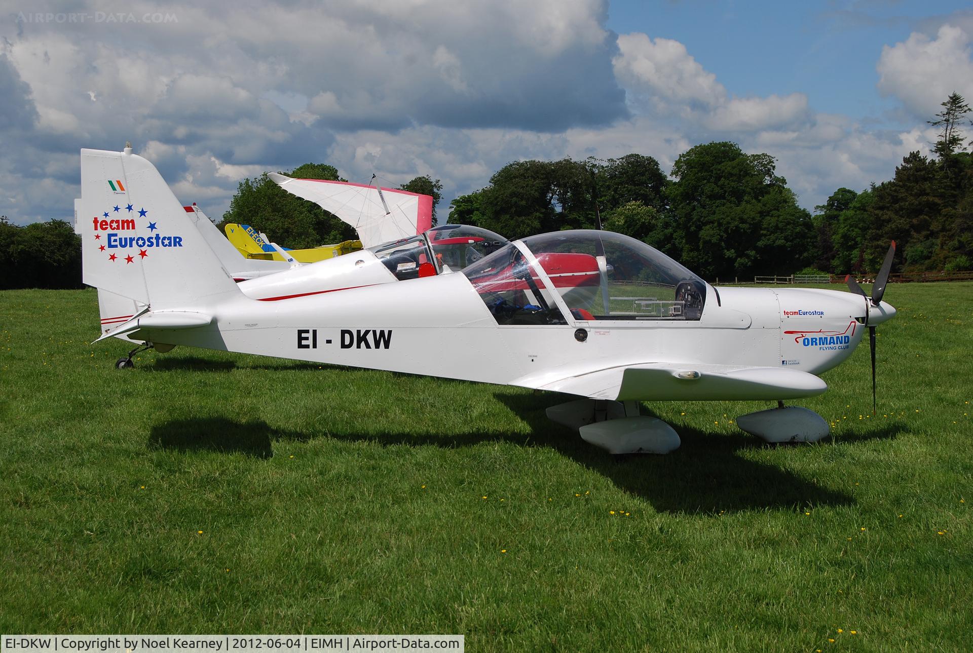 EI-DKW, Aerotechnik EV-97 Eurostar C/N 2005-2513, Ballyboy Fly-in 04-06-2012
