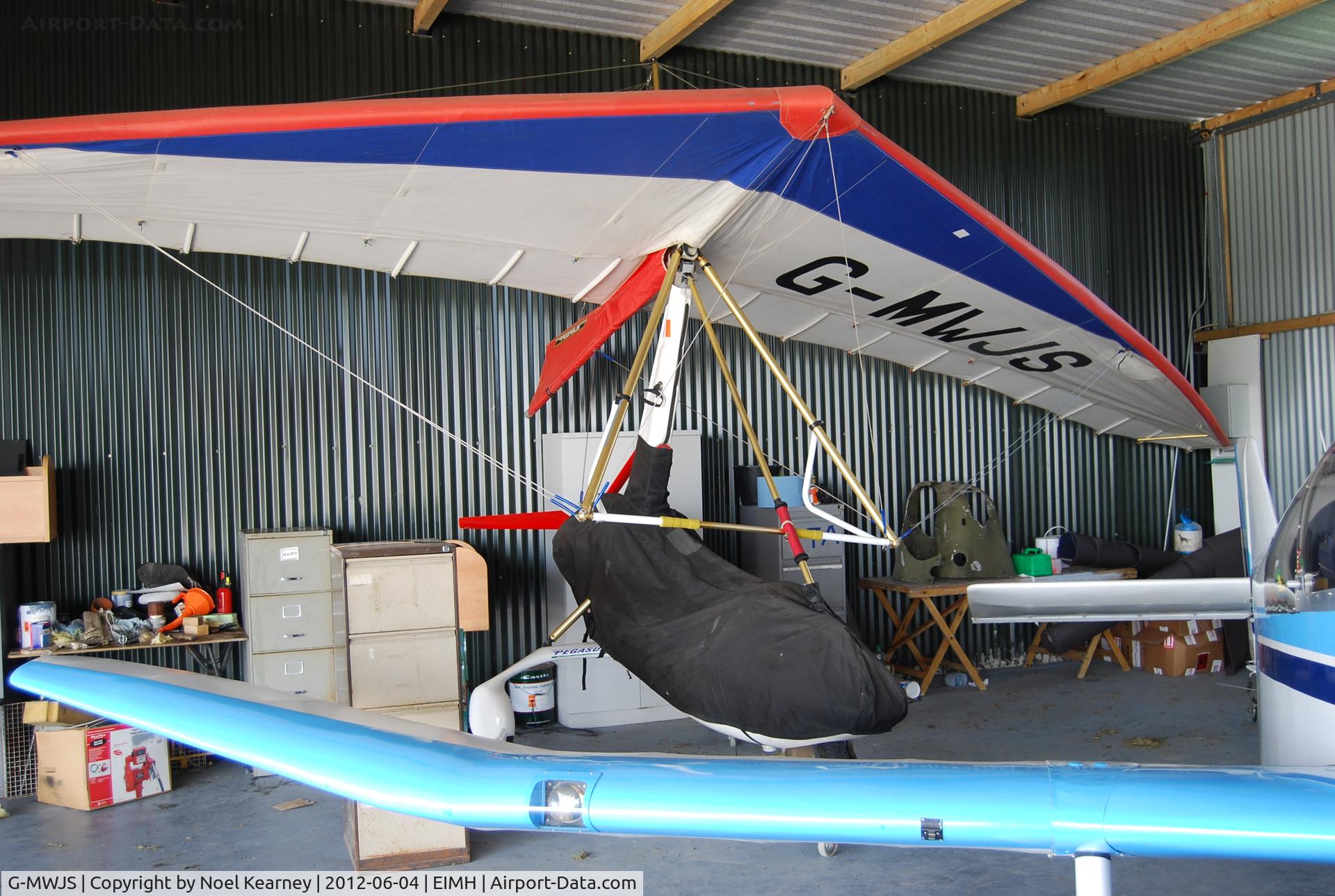 G-MWJS, 1990 Solar Wings PEGASUS QUASAR TC C/N SW-WQQ-0349, Ballyboy Fly-in 04-06-2012