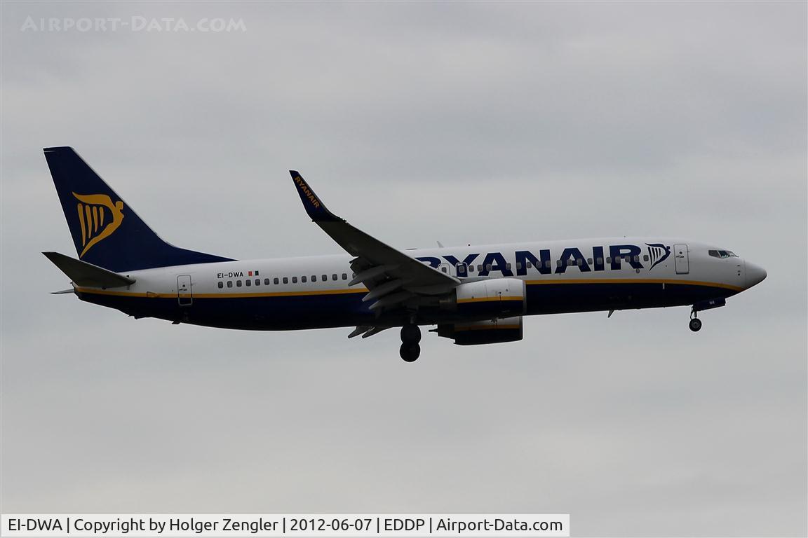 EI-DWA, 2007 Boeing 737-8AS C/N 33617, Arrival from Trapani/Sicily....
