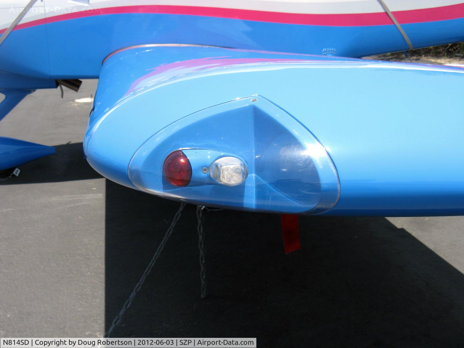 N814SD, 2006 Vans RV-7A C/N 70648, 2006 Diffenbaugh VAN's RV-7A. nav light and strobe light housing, each wingtip