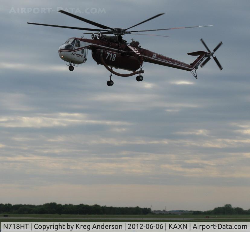 N718HT, 1969 Sikorsky CH-54B Tarhe C/N 64-074, Sikorsky CH-54 Skycrane departing the airport.