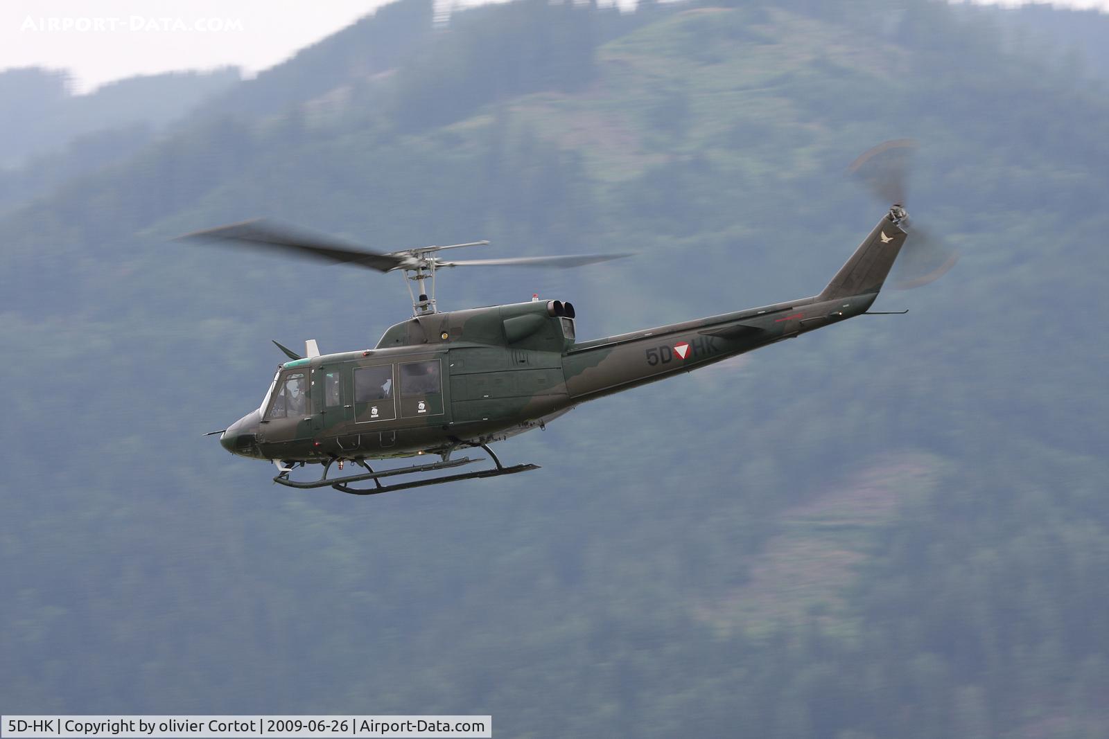 5D-HK, Agusta AB-212 C/N 5607, Air power 2009