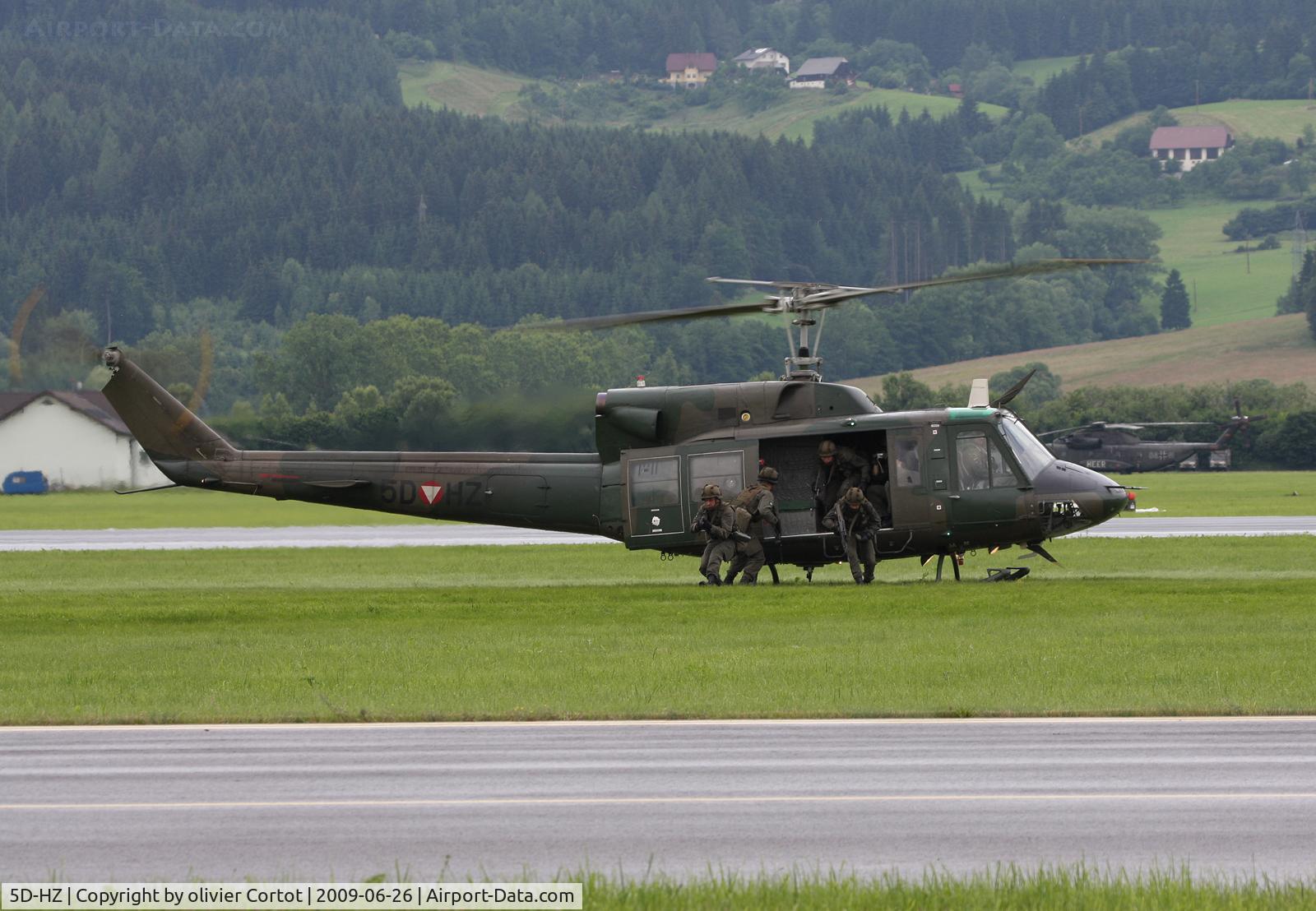 5D-HZ, Agusta AB-212 C/N 5622, move ! move ! move !