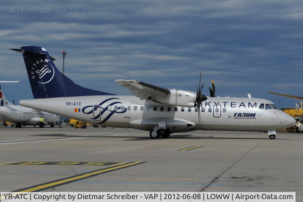YR-ATC, 1998 ATR 42-512 C/N 589, Tarom ATR42