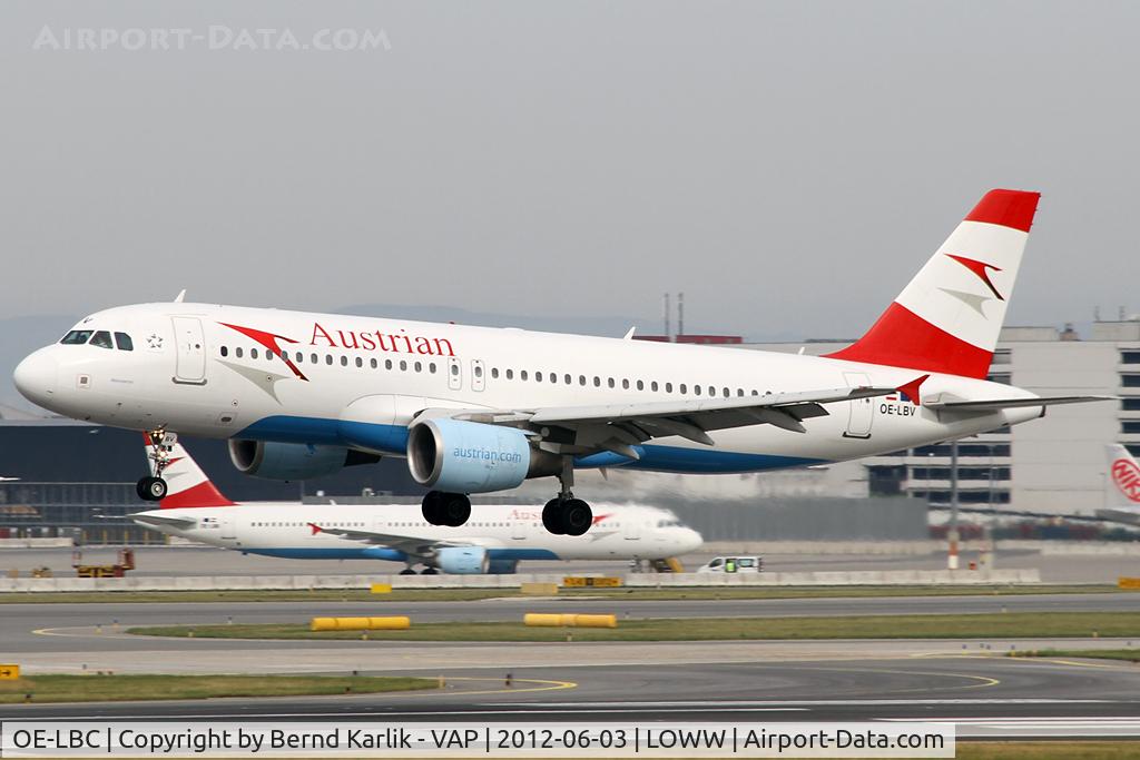 OE-LBC, 1996 Airbus A321-111 C/N 581, Shortly before touching down Rwy 16