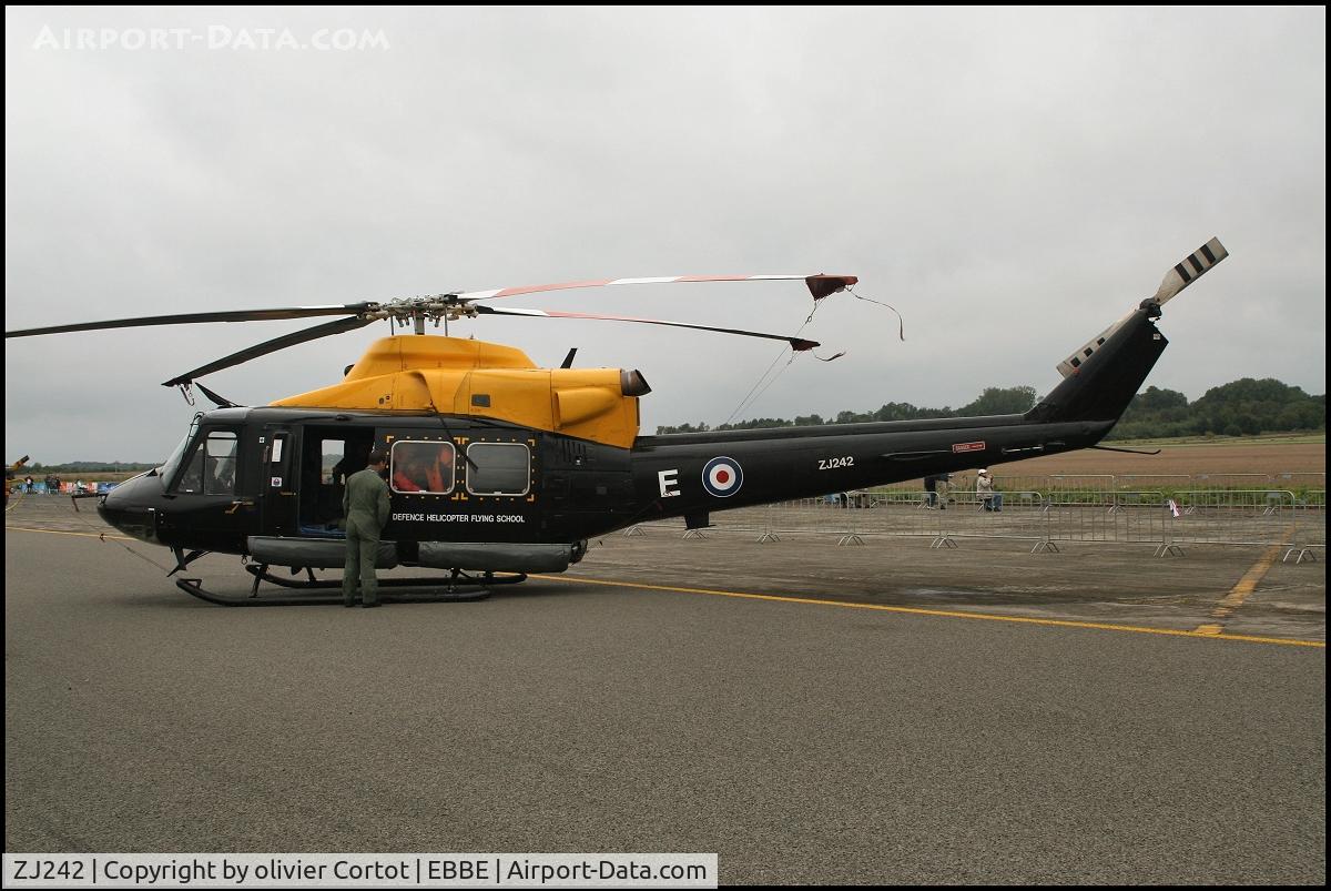 ZJ242, 1994 Bell 412EP Griffin HT1 C/N 36095, Beauvechain airshow 2006