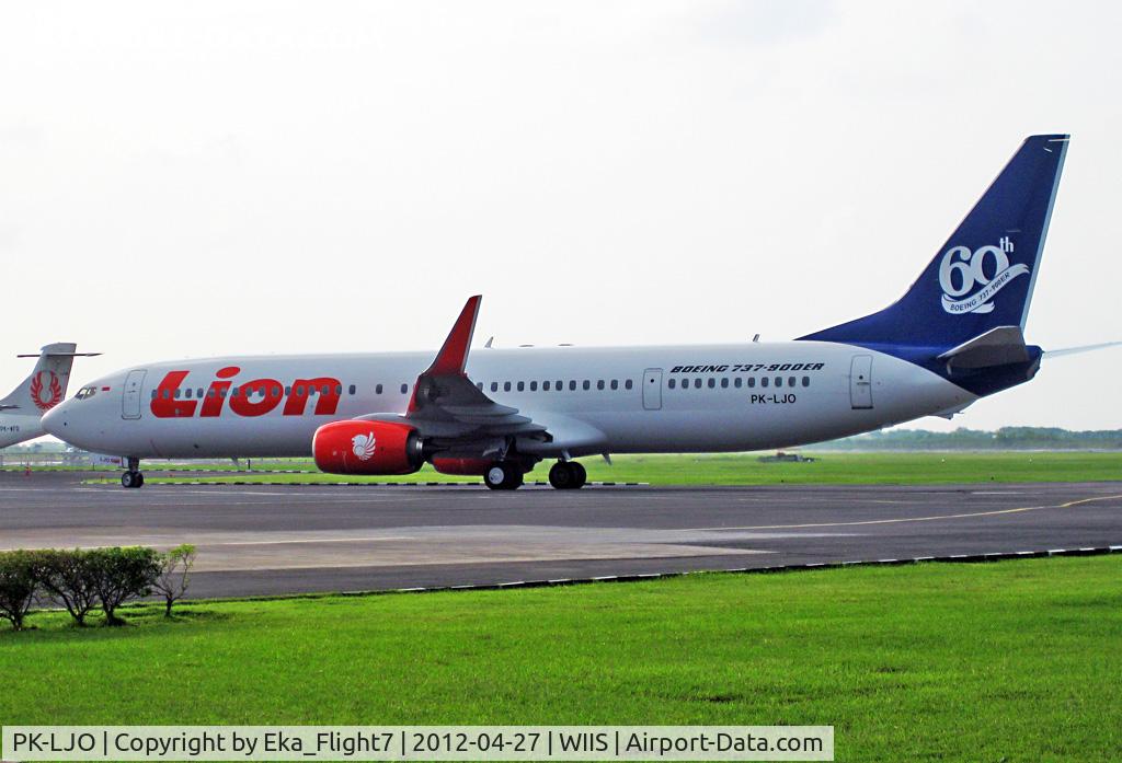 PK-LJO, 2012 Boeing 737-9GP/ER C/N 38315, The Lion Air 60th 737-900ER,PK-LJO,visted Semarang!
Really a rare livery...