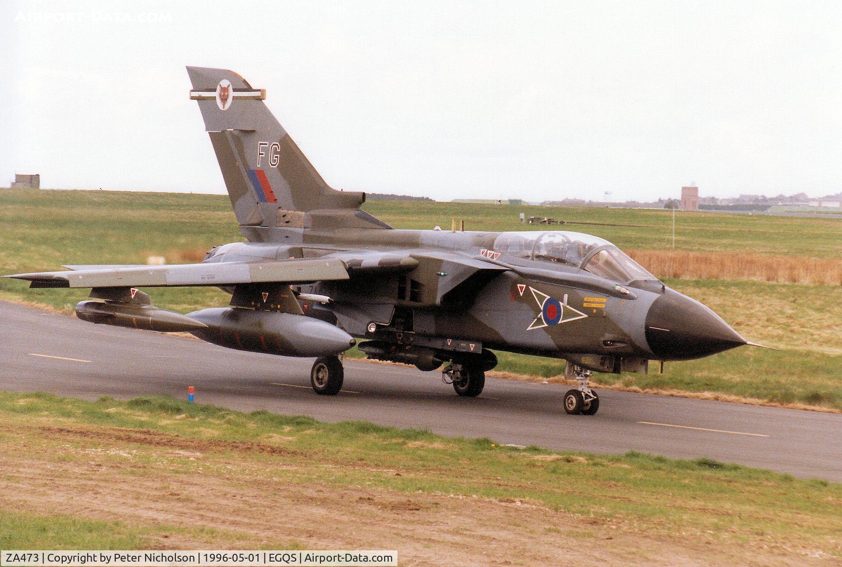 ZA473, 1983 Panavia Tornado GR.1 C/N 298/BS103/3139, Tornado GR.1B, callsign Jackal 2, of 12 Squadron taxying to Runway 05 at RAF Lossiemouth in May 1996.