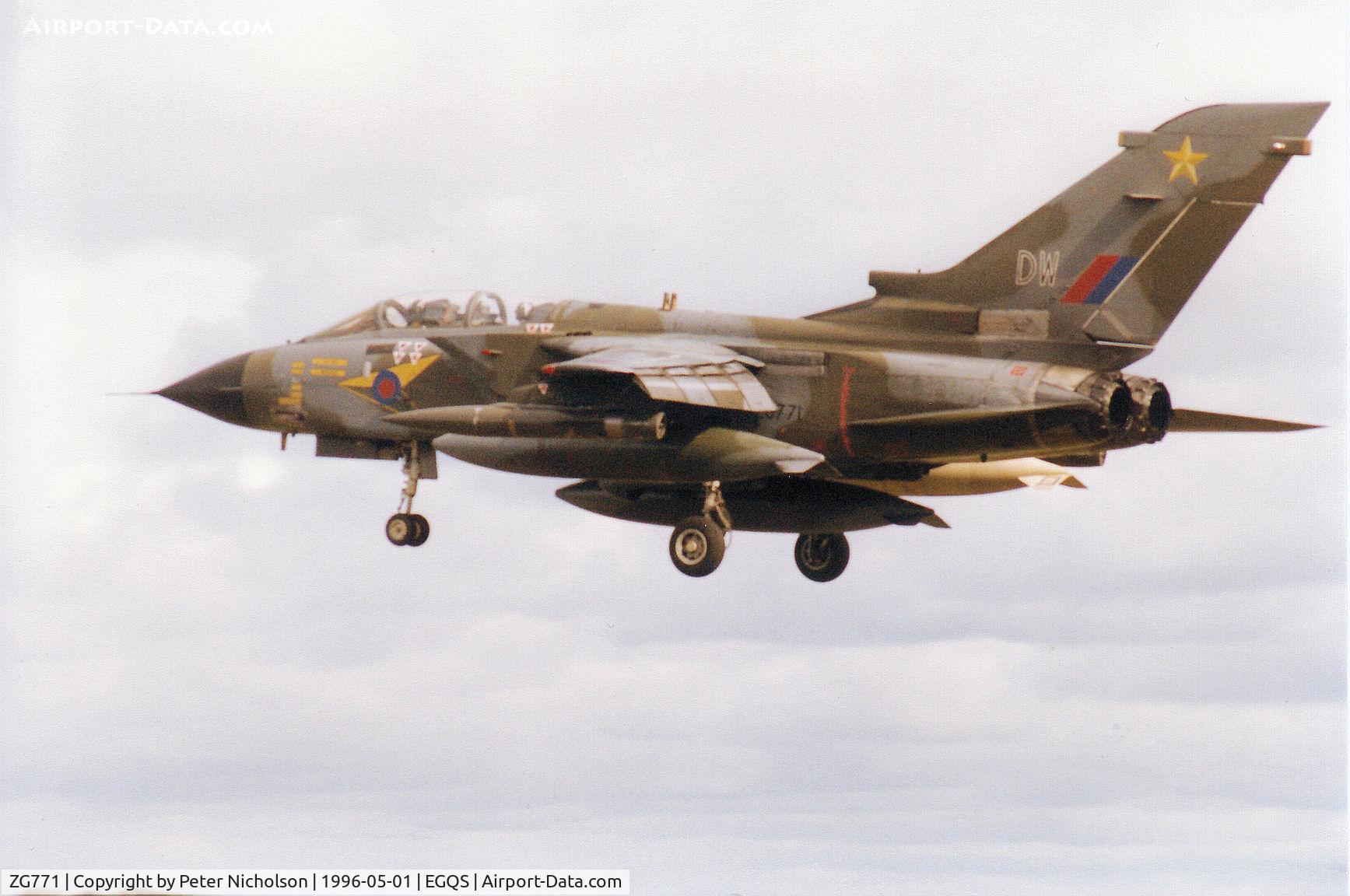 ZG771, 1991 Panavia Tornado GR.1 C/N 893/BT056/3440, Another view of the 31 Squadron Tornado GR.1 on final approach to Runway 05 at RAF Lossiemouth in May 1996.