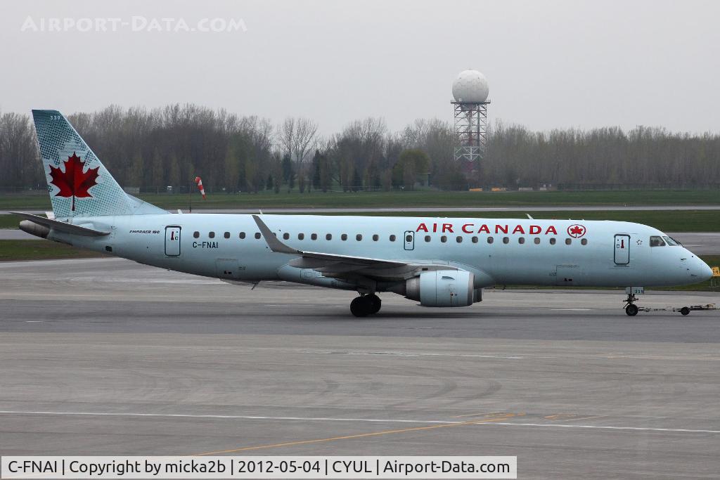 C-FNAI, 2007 Embraer 190AR (ERJ-190-100IGW) C/N 19000132, Taxiing