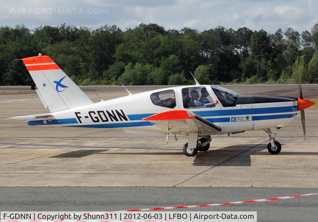 F-GDNN, 1984 Socata TB-20 Trinidad C/N 436, Taxiing for departure after the LFBM Open Day 2012