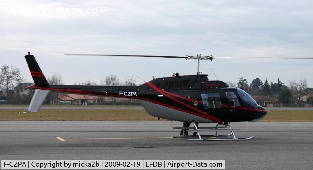 F-GZPA, Bell 206B-3 JetRanger III C/N 4177, Parked