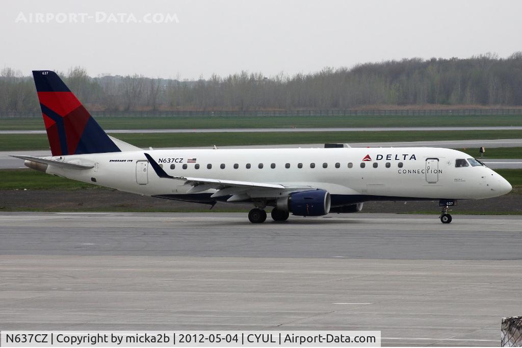 N637CZ, 2008 Embraer 175LR (ERJ-170-200LR) C/N 17000256, Taxiing