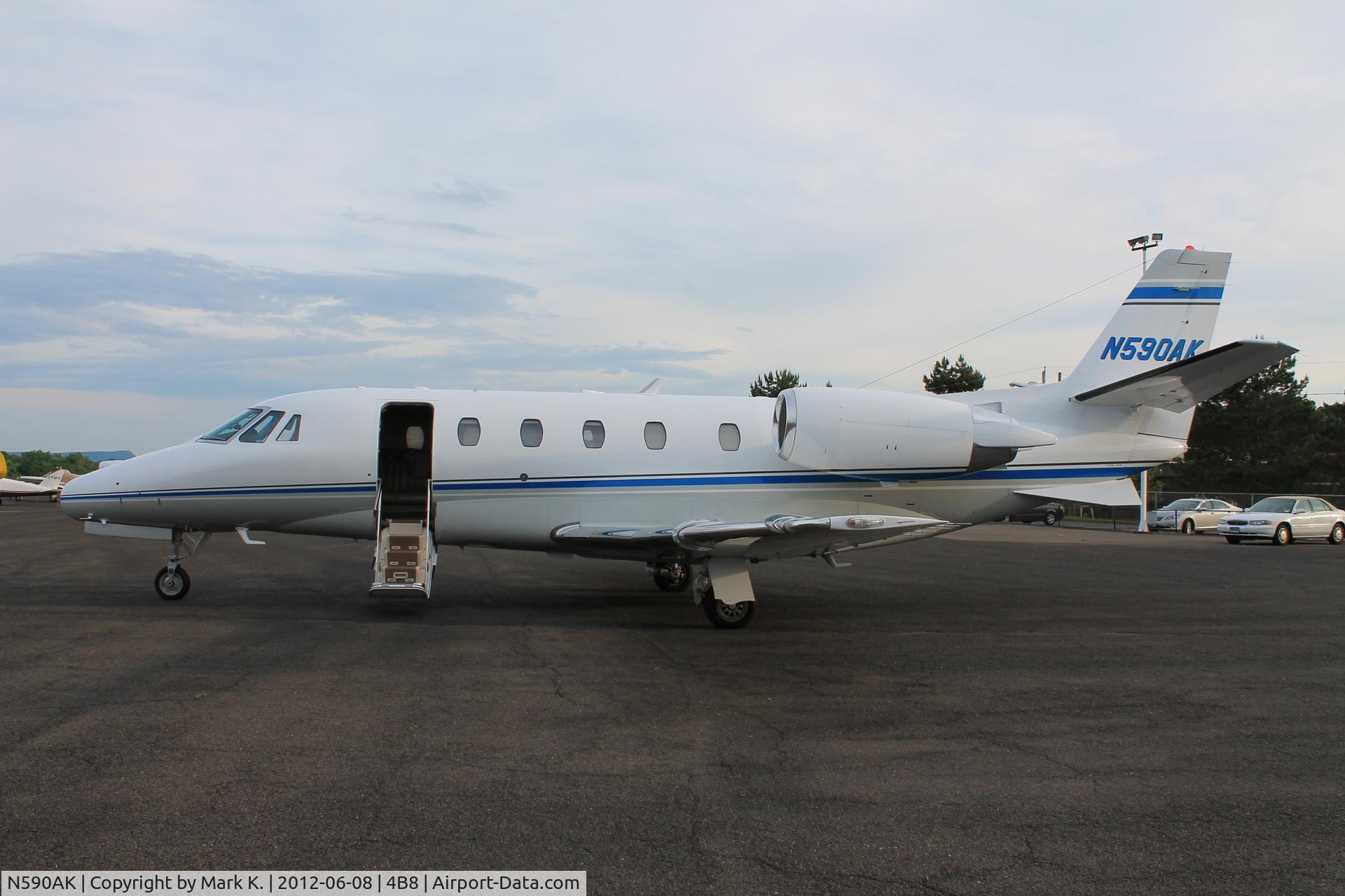 N590AK, 1999 Cessna 560XL Citation Excel C/N 560-5038, N590AK parked at the ramp.