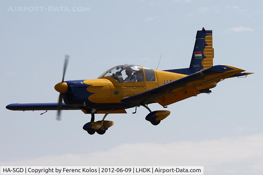 HA-SGD, 1982 Zlin Z-142 C/N 0274, Dunakeszi