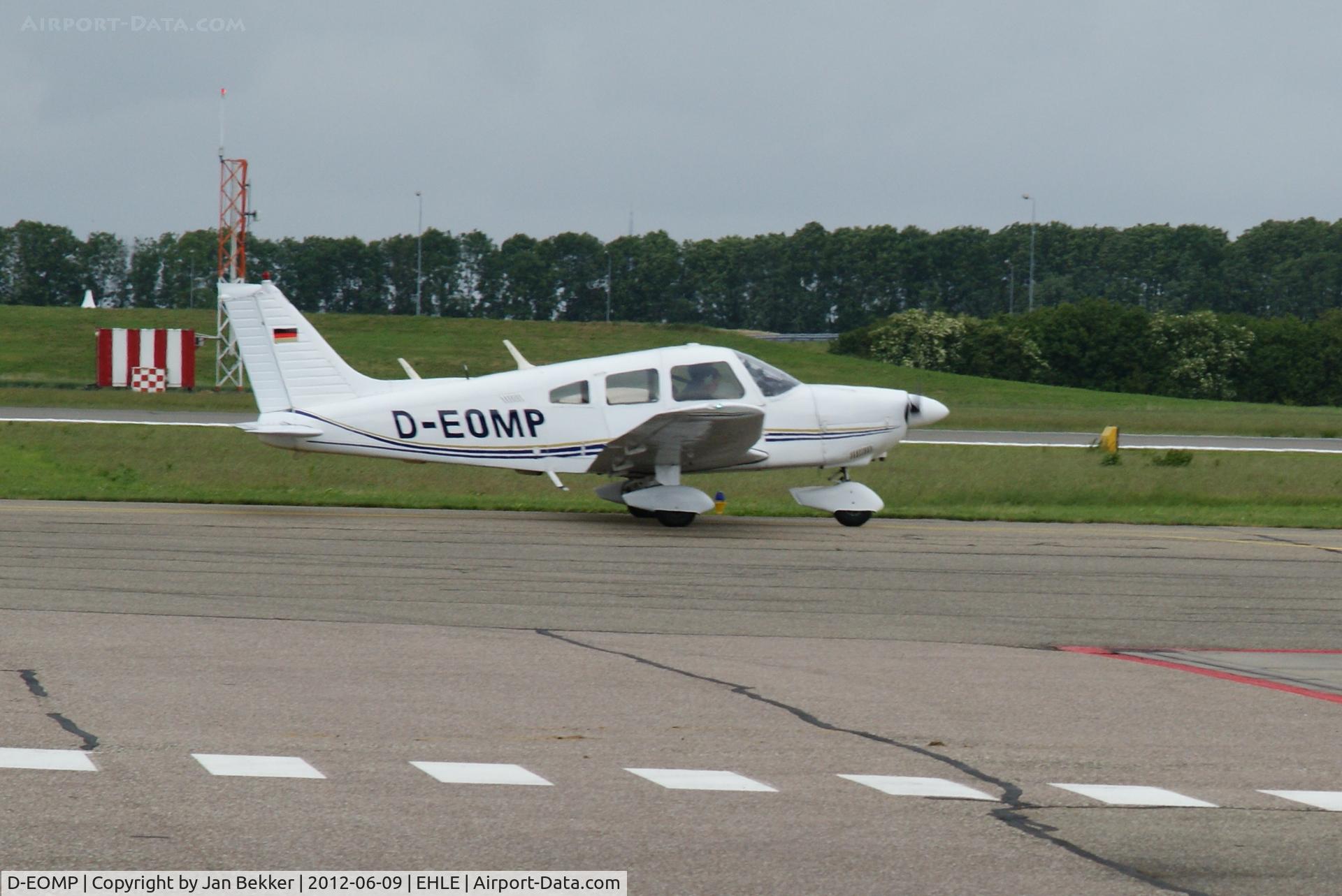 D-EOMP, 1978 Piper PA-28-181 Cherokee Archer II C/N 28-7890124, Lelystad Airport