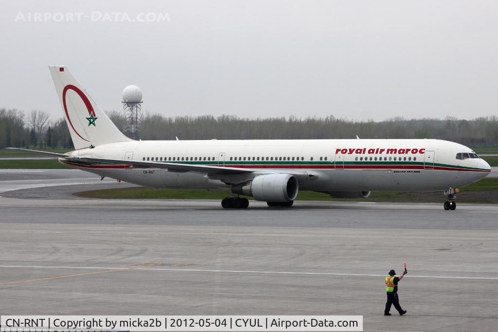 CN-RNT, 2002 Boeing 767-36N/ER C/N 30843, Taxiing