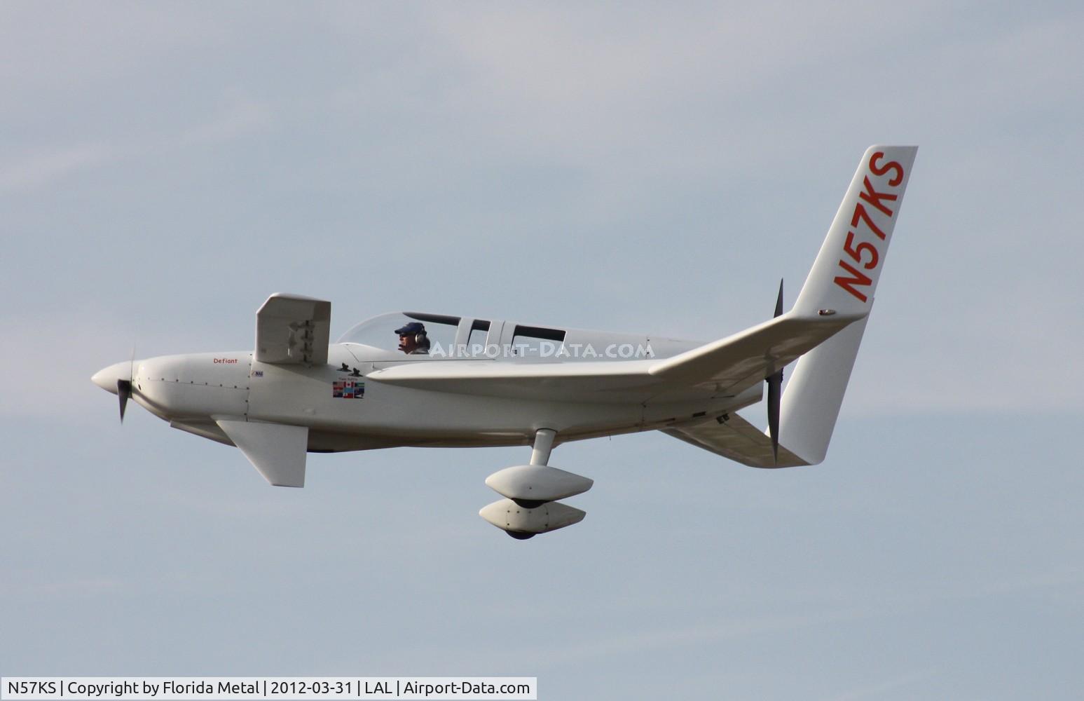 N57KS, 2005 Rutan Defiant C/N 86, Defiant