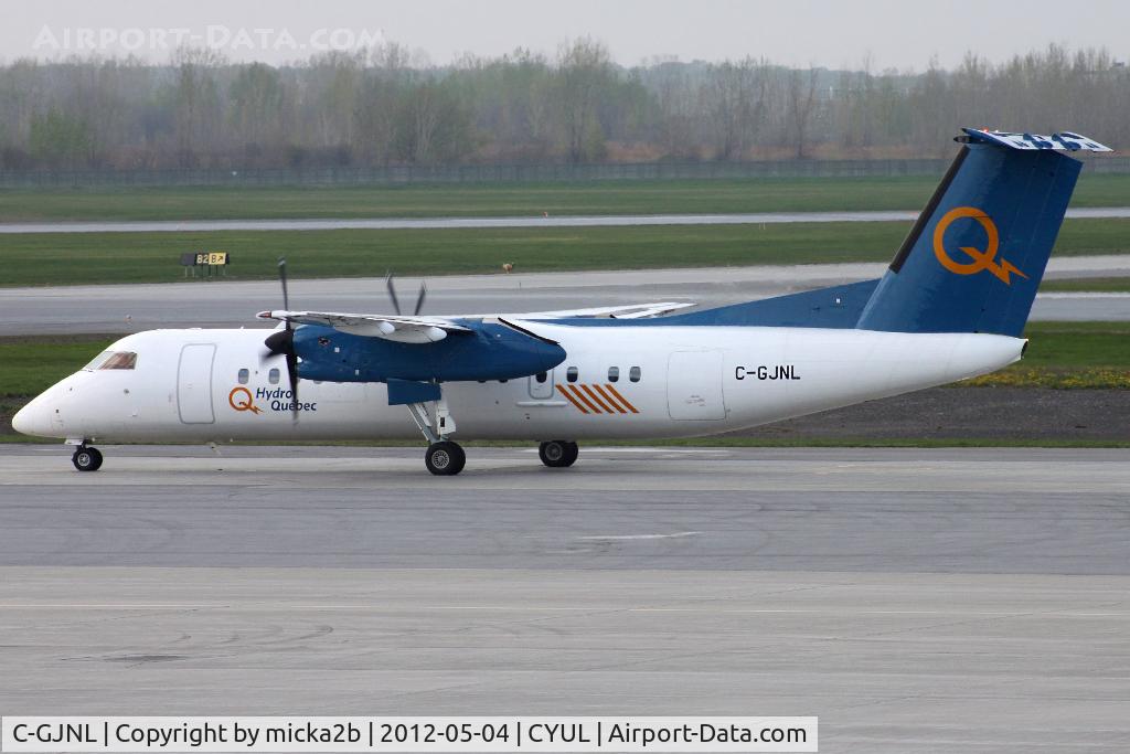C-GJNL, 1996 De Havilland Canada DHC-8-314Q Dash 8 C/N 422, Taxiing