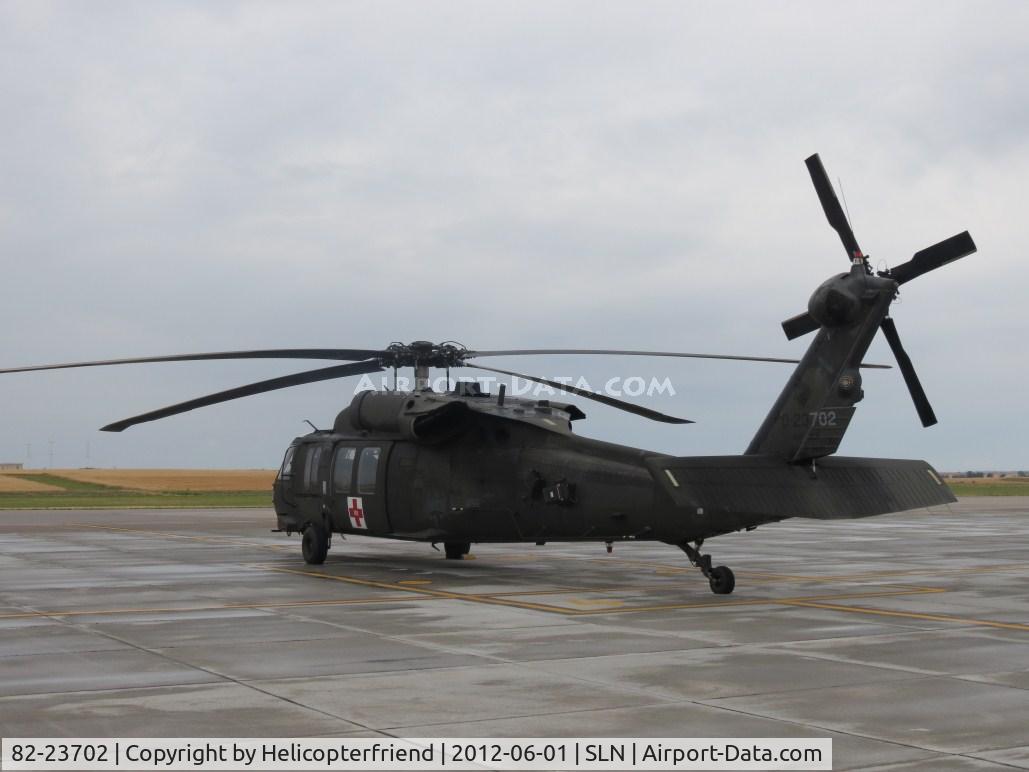 82-23702, 1982 Sikorsky UH-60A Black Hawk C/N 70.525, Parked on the ramp