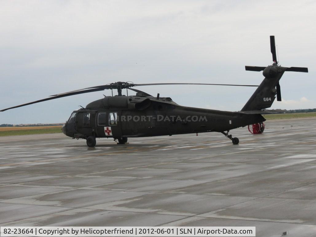 82-23664, 1982 Sikorsky UH-60A Black Hawk C/N 70-357, Parked on the ramp