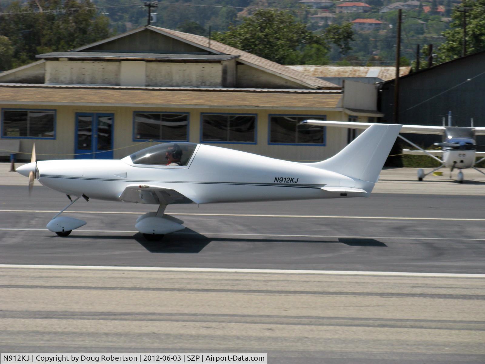 N912KJ, 2000 Aero Designs Pulsar XP912 C/N 349, 2000 Goodwin PULSAR 912XP, Rotax 912 100 Hp, landing roll Rwy 22
