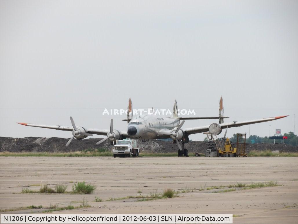 N1206, 1949 Lockheed L-749A-79 (WV-1) Constellation C/N 749-2613, Parked out of the way