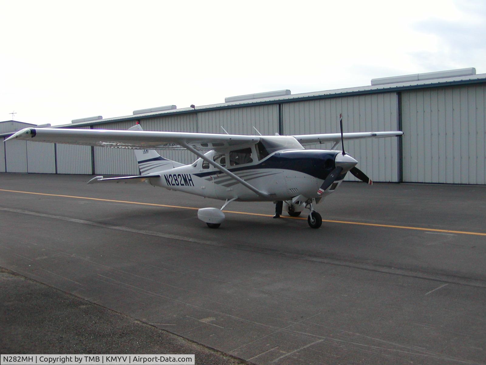 N282MH, 2004 Cessna T206H Turbo Stationair C/N T20608484, At Yuba County