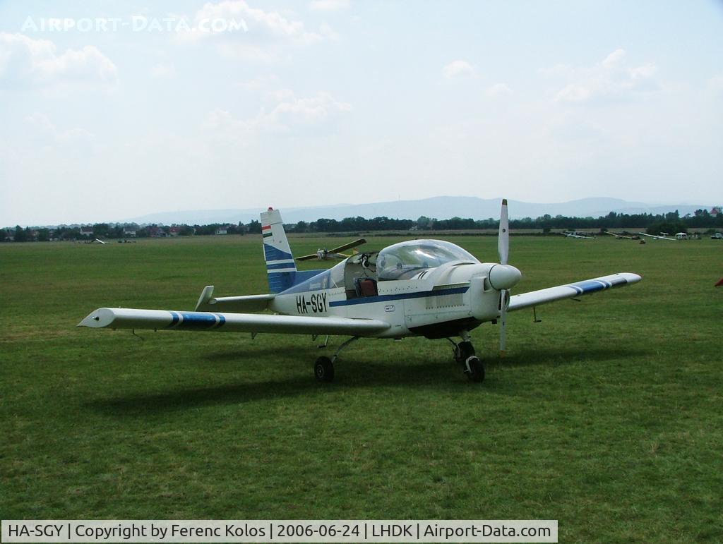 HA-SGY, 1989 Zlin Z-142 C/N 0487, Dunakeszi