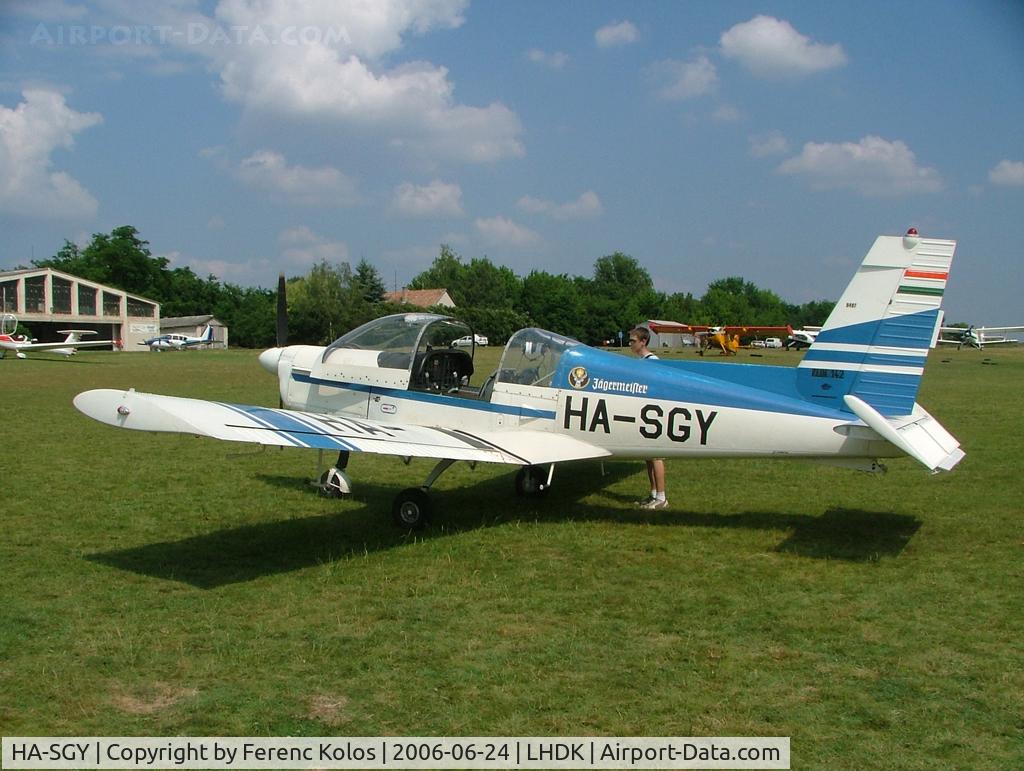 HA-SGY, 1989 Zlin Z-142 C/N 0487, Dunakeszi