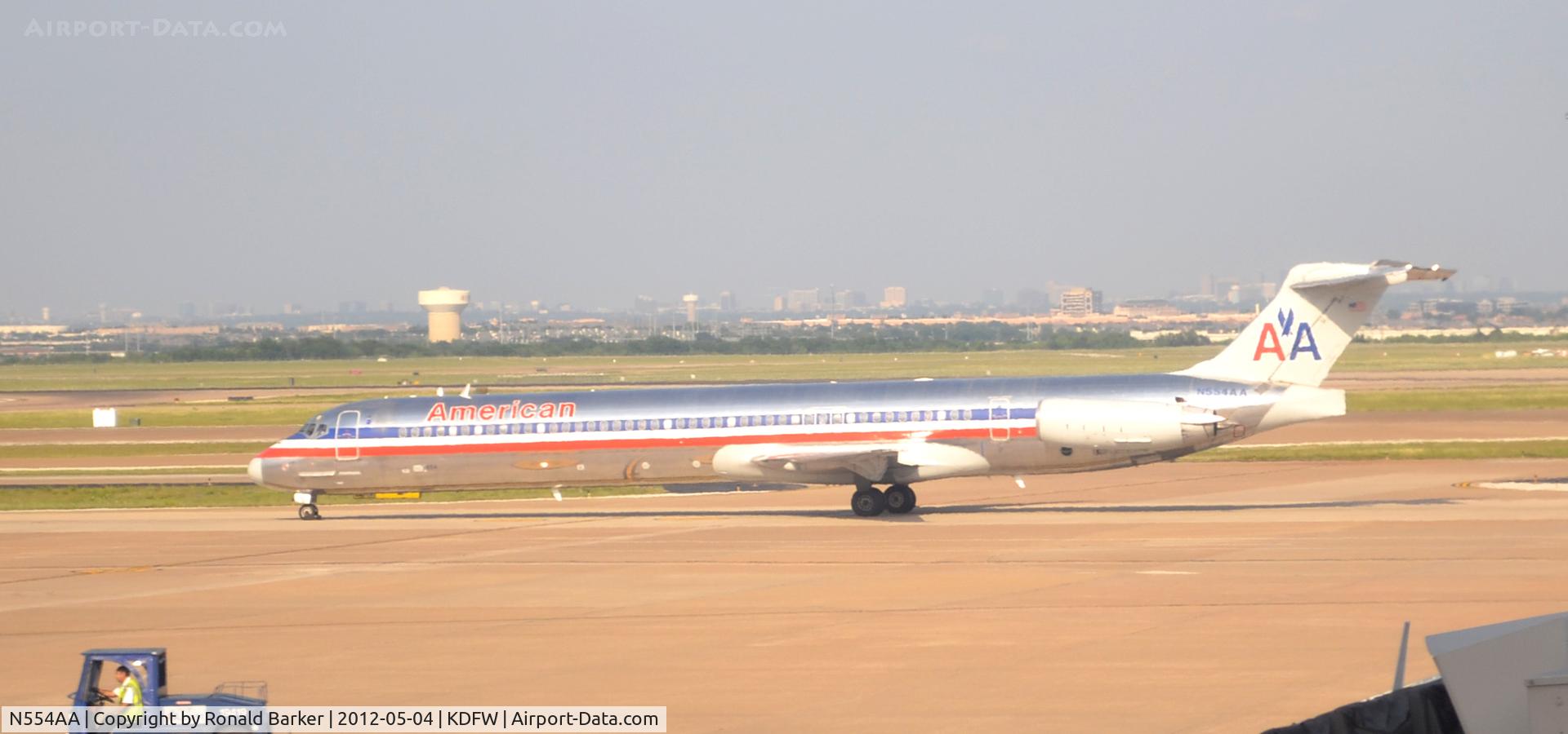 N554AA, 1991 McDonnell Douglas MD-82 (DC-9-82) C/N 53084, Dallas