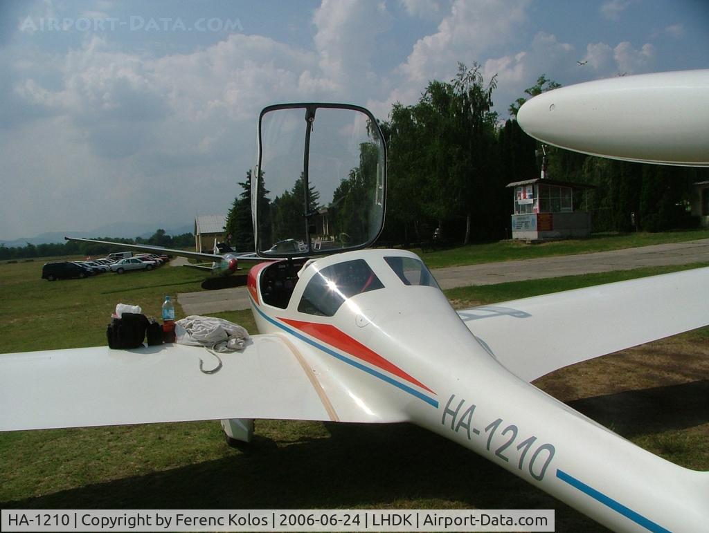HA-1210, 1981 Grob G-109A C/N 6041, Dunakeszi