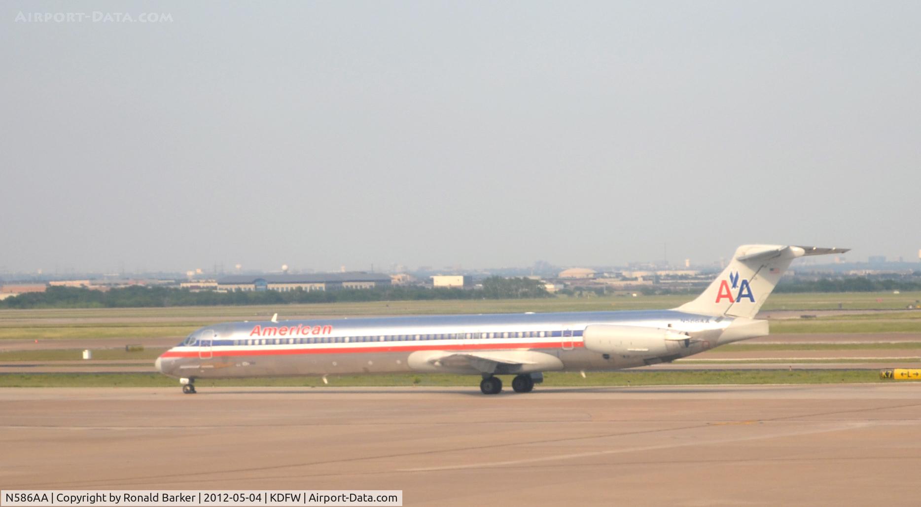 N586AA, 1991 McDonnell Douglas MD-82 (DC-9-82) C/N 53249, Dallas