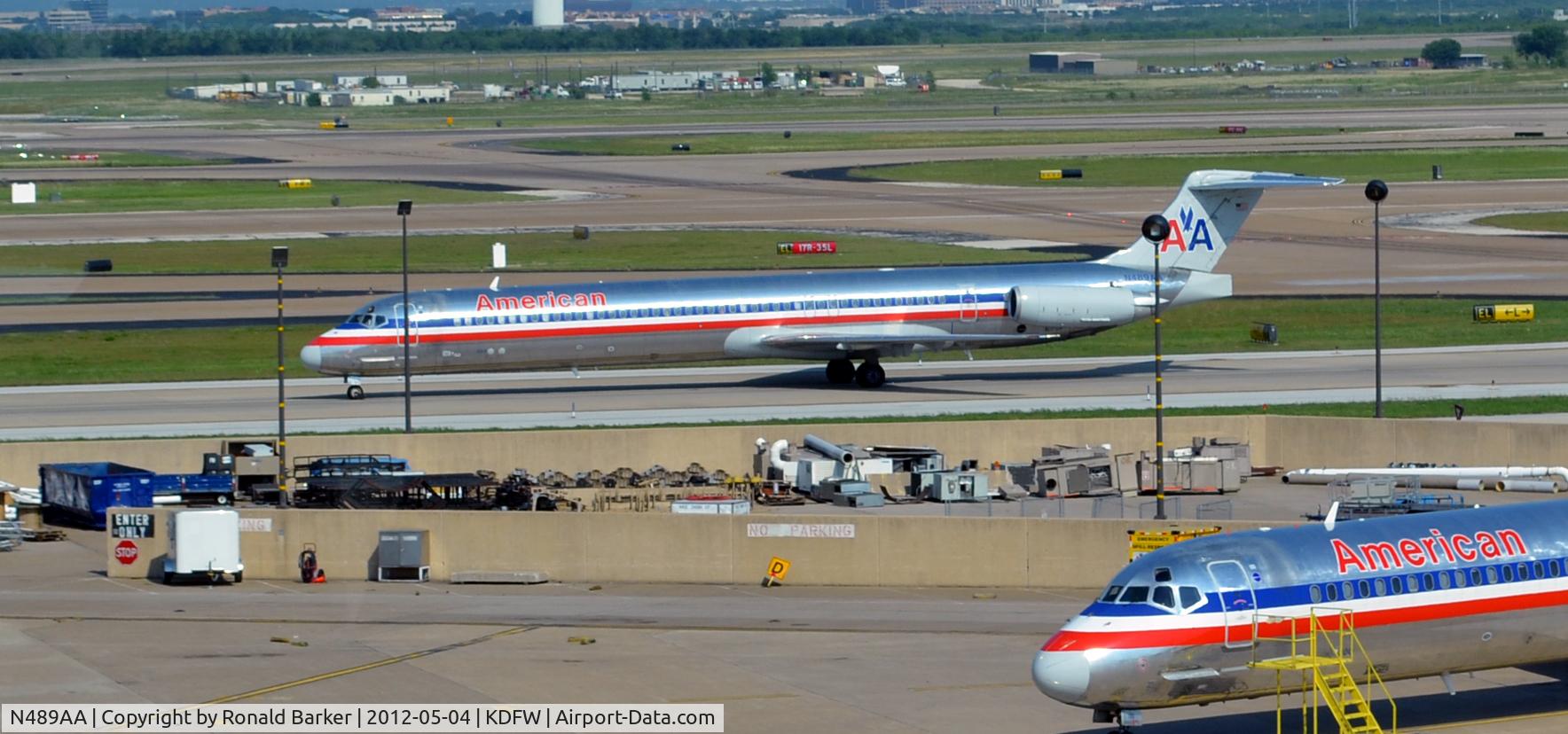 N489AA, 1989 McDonnell Douglas MD-82 (DC-9-82) C/N 49682, Dallas