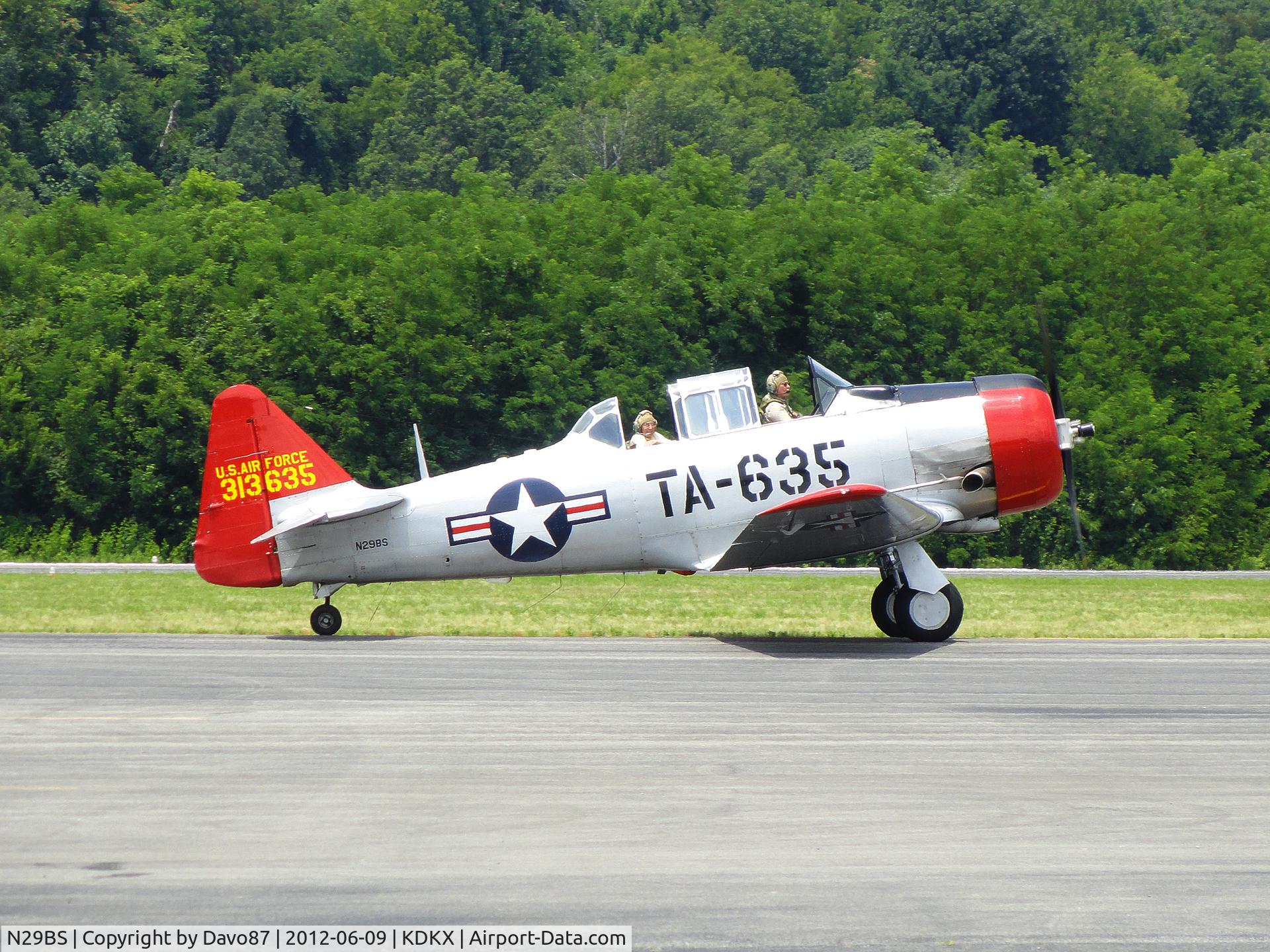 N29BS, 1944 North American AT-6D C/N 88-13635, AT-6D participating in the 9th Annual Remote Area Medical Salute to Service event at the Knoxville Island Airport.