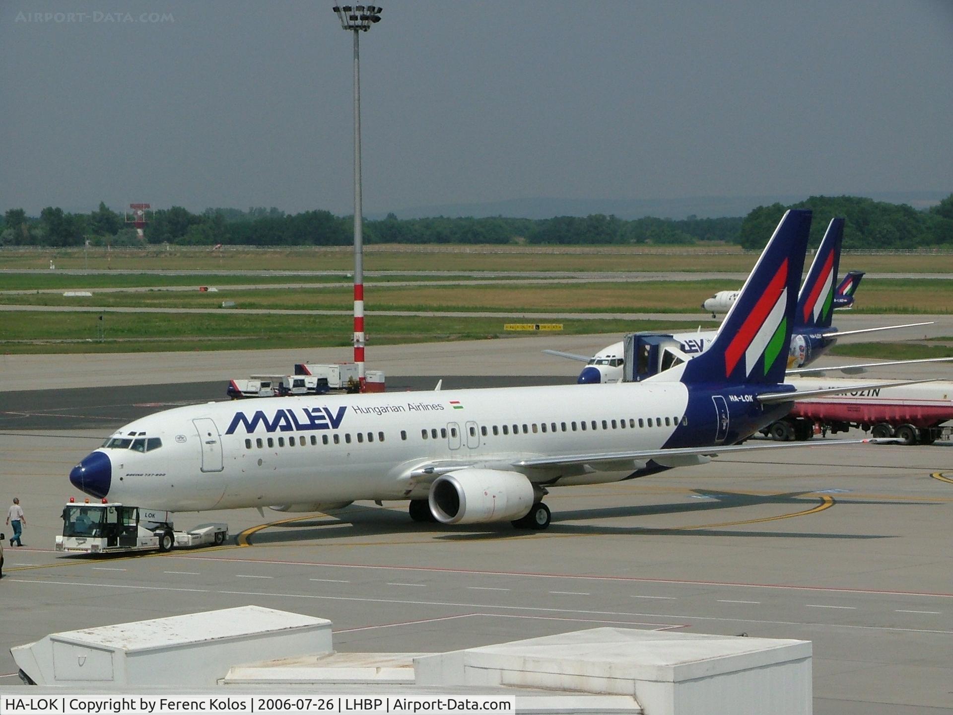 HA-LOK, 2004 Boeing 737-8Q8 C/N 30669, Ferihegy