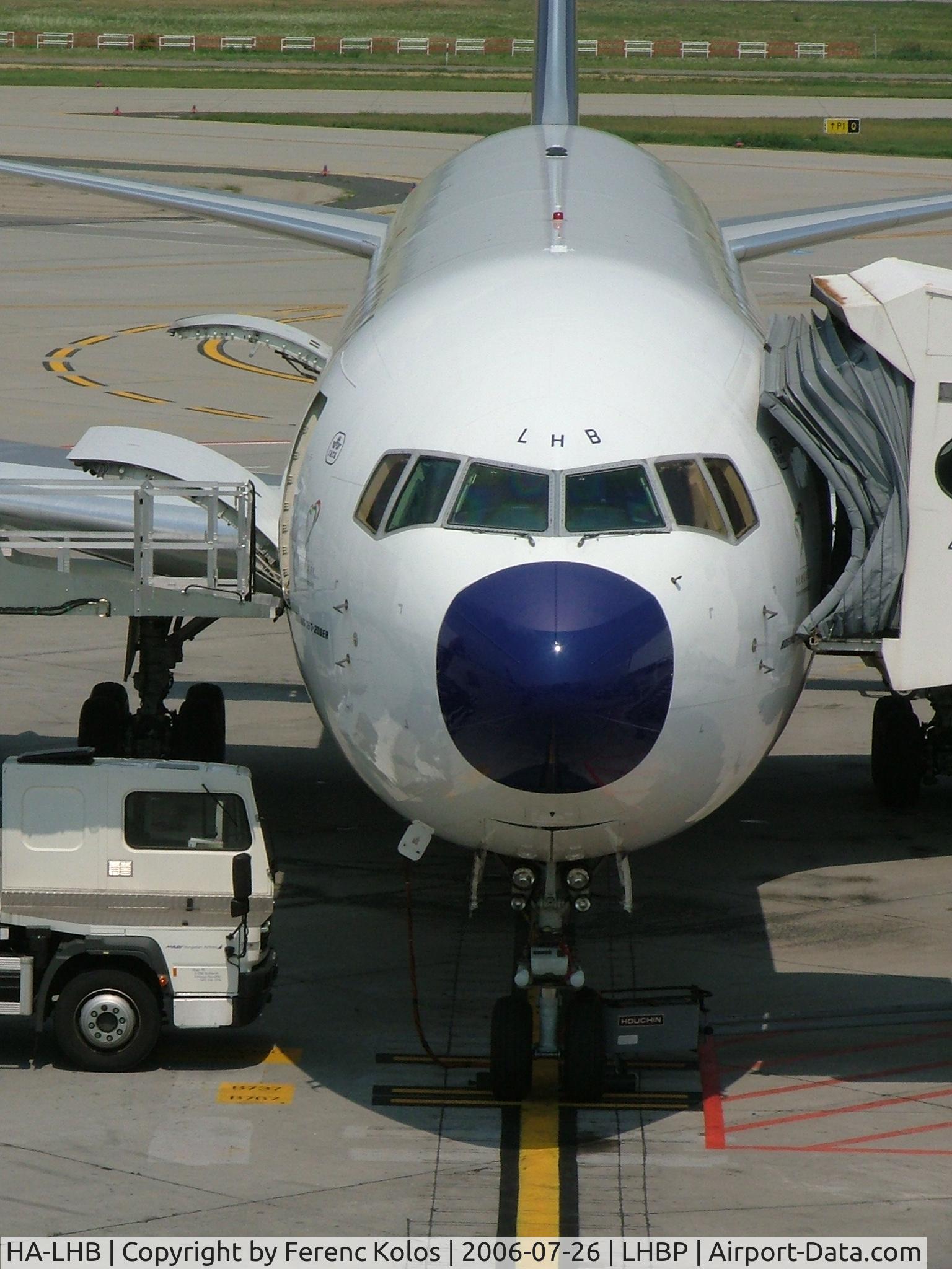 HA-LHB, 1993 Boeing 767-27G/ER C/N 27049, Ferihegy