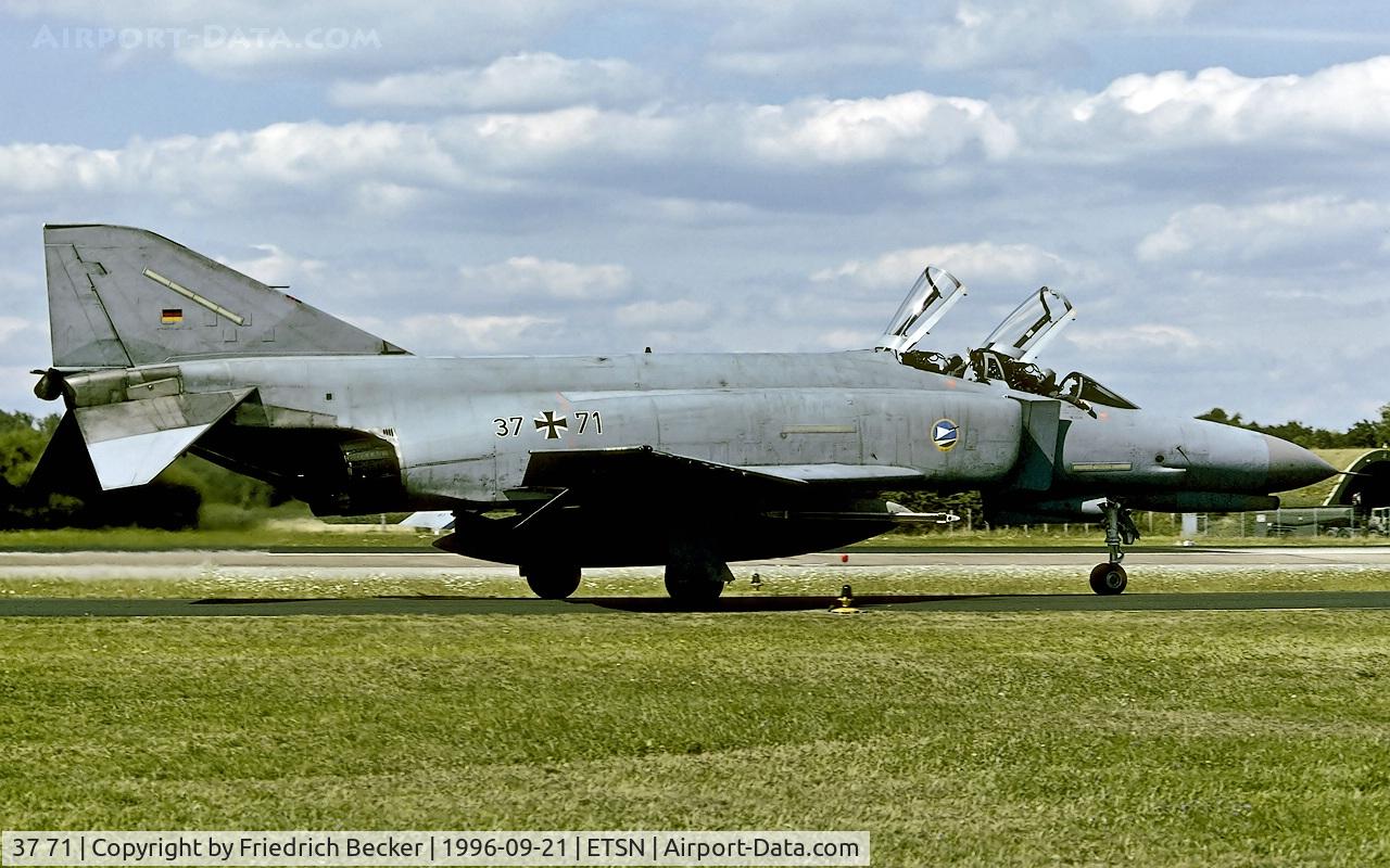 37 71, 1972 McDonnell Douglas F-4F Phantom II C/N 4520, taxying to the flightline at Fliegerhorst Neuburg