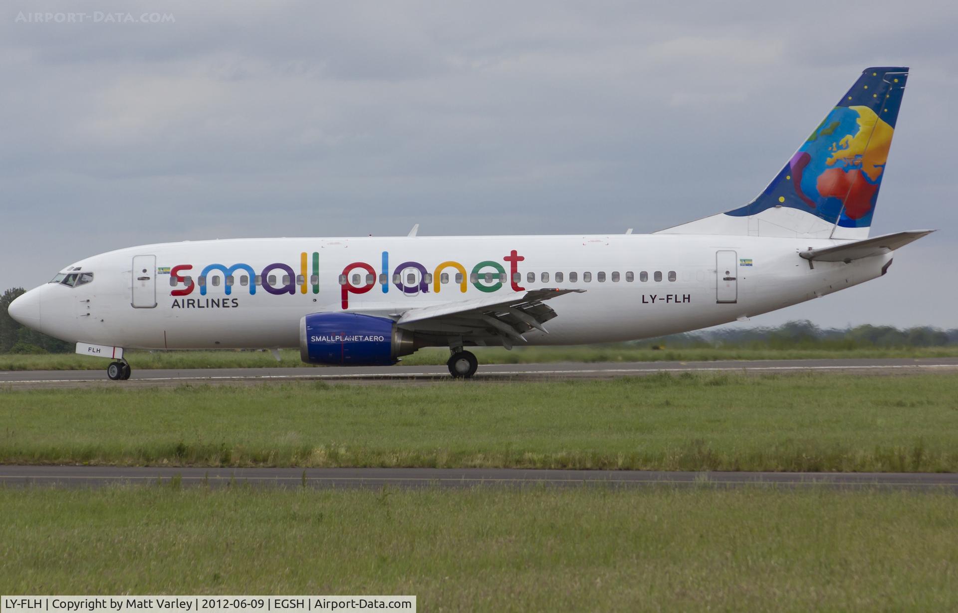 LY-FLH, 1992 Boeing 737-382 C/N 25161, Arriving at EGSH.