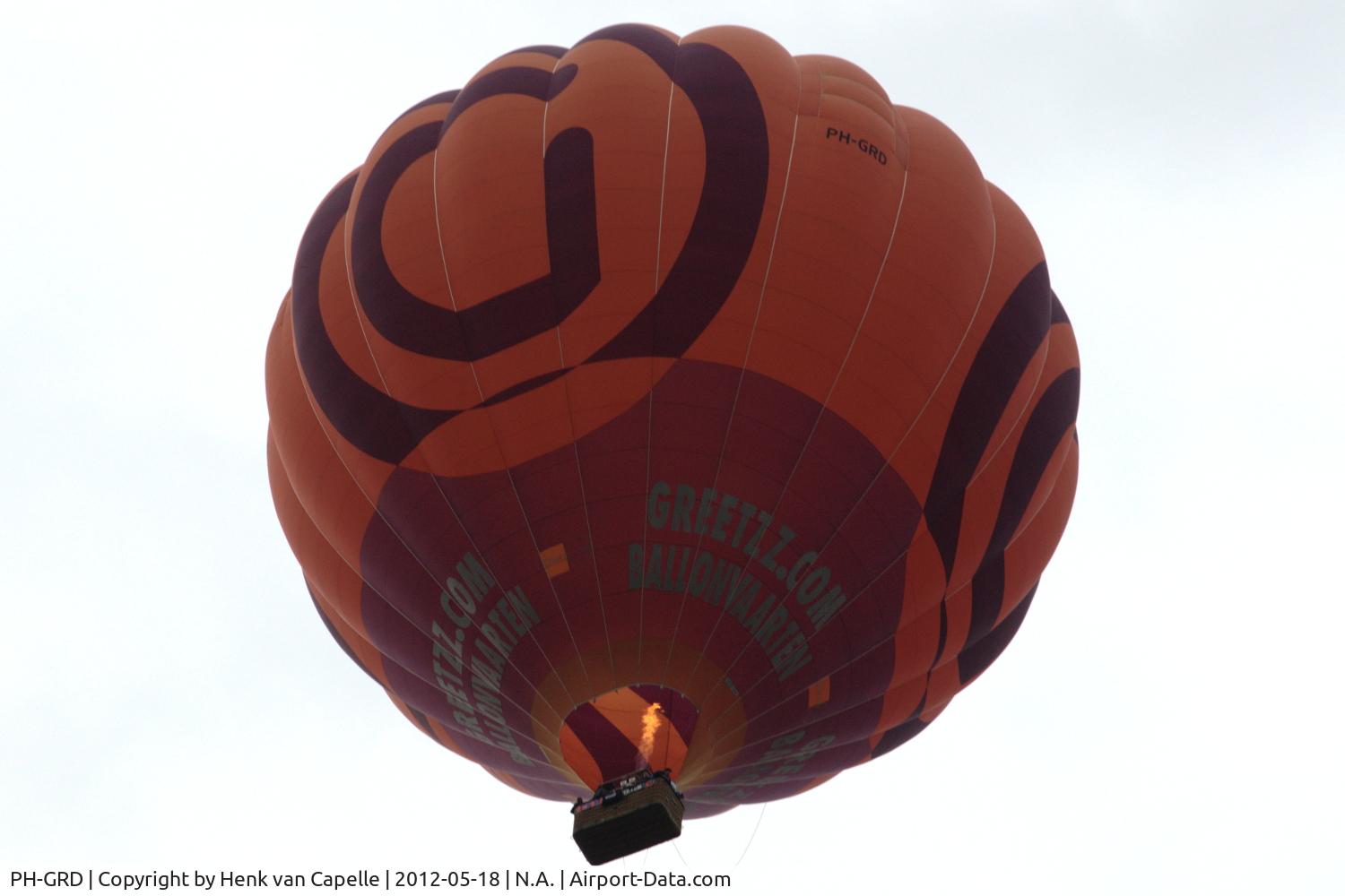 PH-GRD, 2007 Cameron A-300 C/N 10975, Cameron A-300 balloon floating between Oldenzaal and Denekamp in the east of the Netherlands.