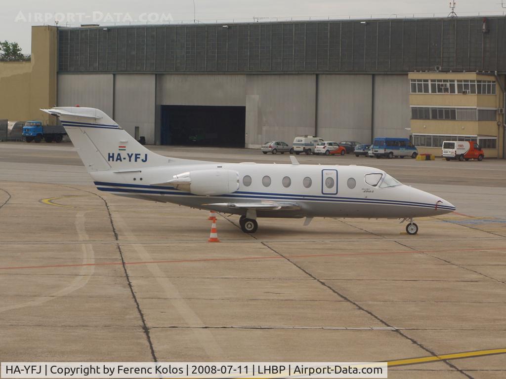 HA-YFJ, 1999 Raytheon Beechjet 400A C/N RK-254, Ferihegy