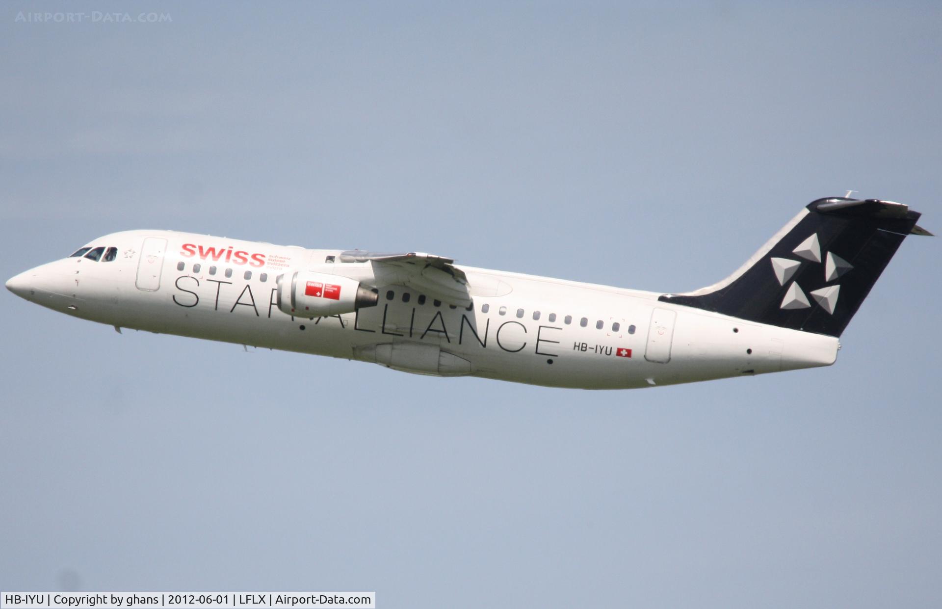 HB-IYU, 2000 British Aerospace Avro 146-RJ100 C/N E3379, Star Alliance