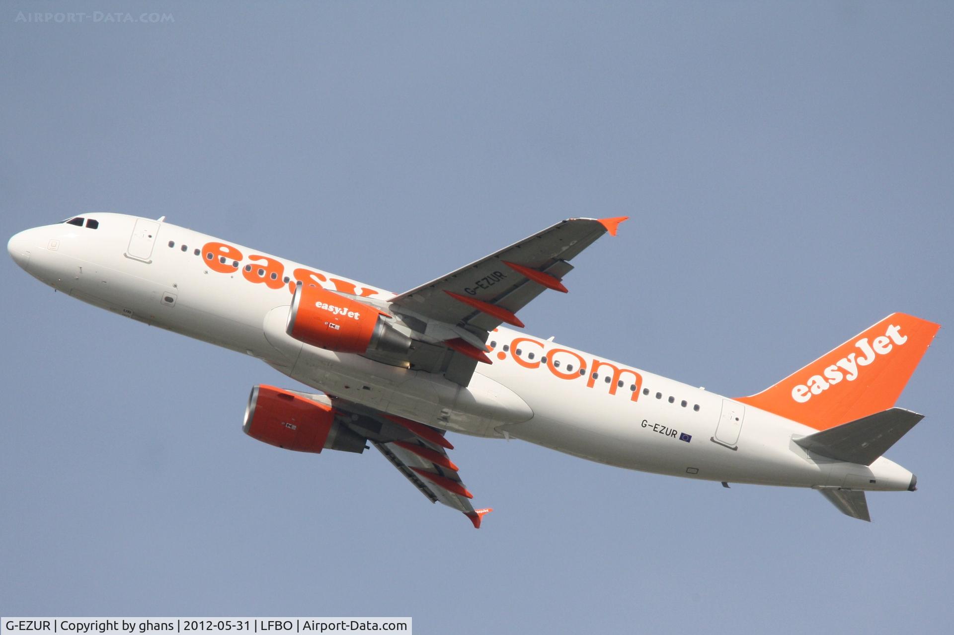 G-EZUR, 2012 Airbus A320-214 C/N 5064, EasyJet