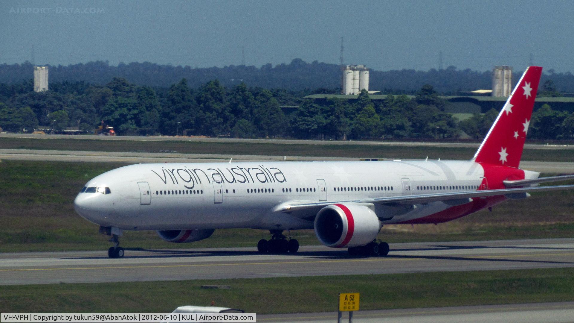 VH-VPH, 2010 Boeing 777-3ZG/ER C/N 37943, Virgin Australia Airlines
