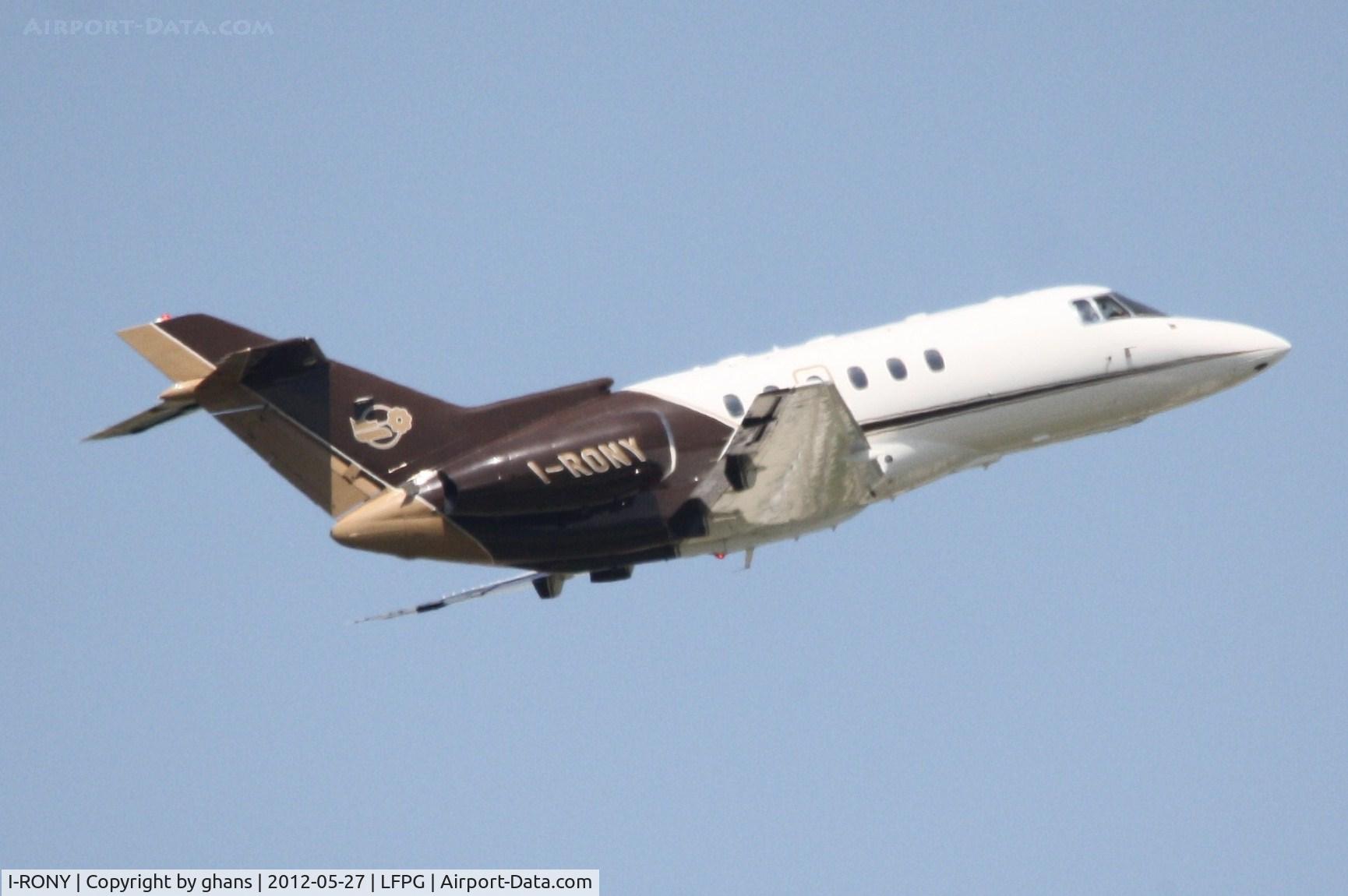 I-RONY, 2000 Raytheon Hawker 800XP C/N 258506, Departing CDG