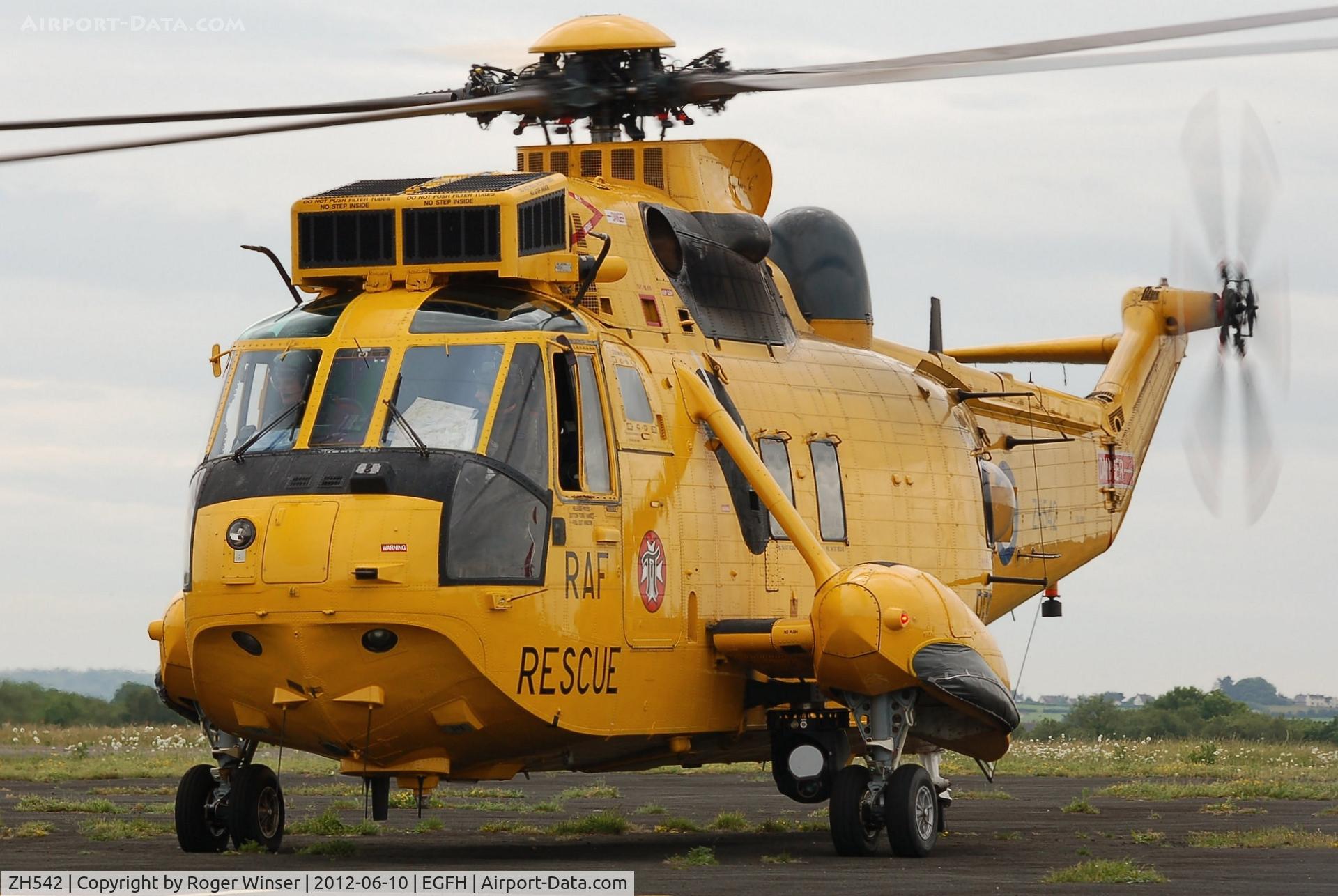 ZH542, Westland Sea King HAR.3A C/N WA1008, Sea King of A Flight 22 Squadron RAF on a SAR training flight.